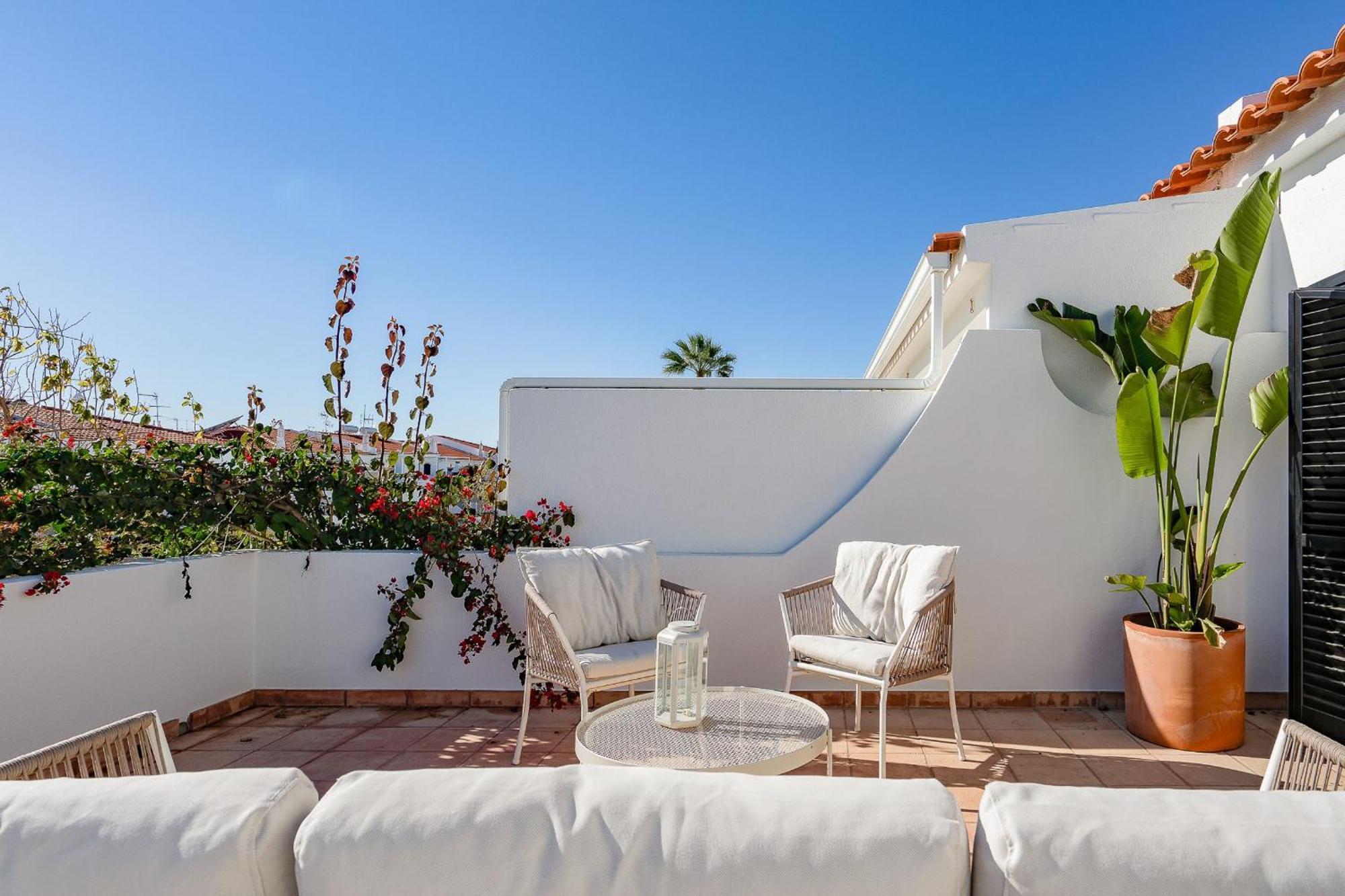Vila Ramalhete W/ 3 Bdr & Balcony By Lovelystay アルチュラ エクステリア 写真